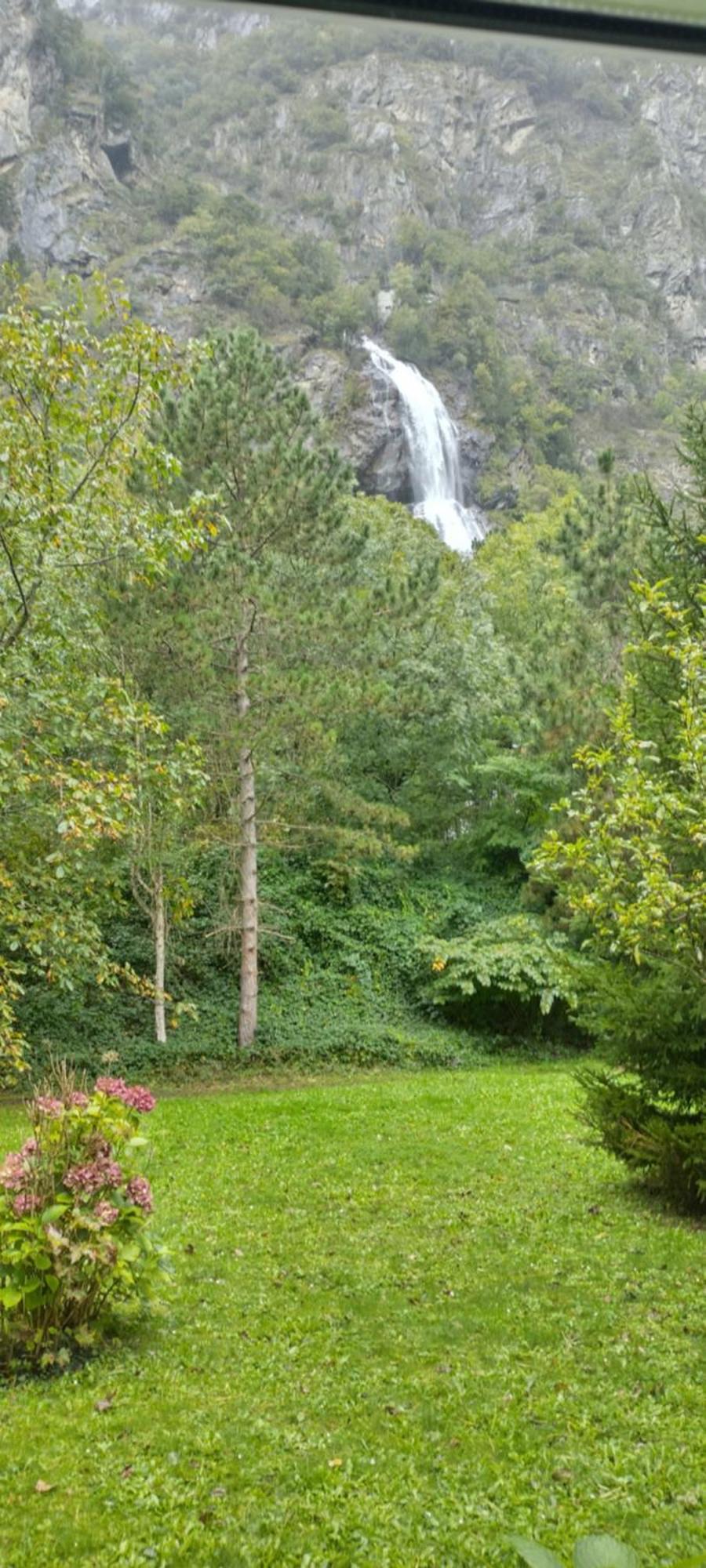 فندق La Cascade فرناياز المظهر الخارجي الصورة